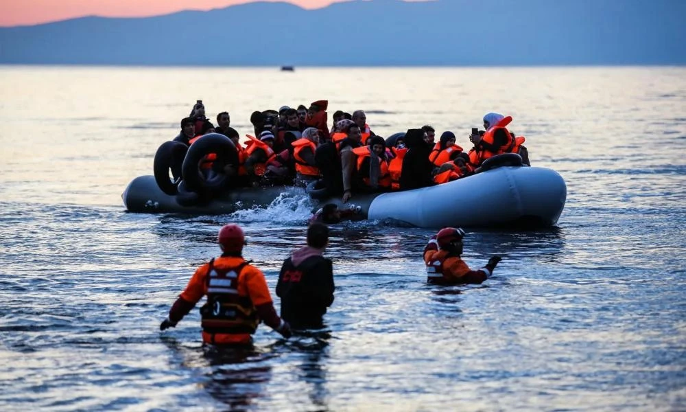 Καλαμάτα: Διασώθηκαν μετανάστες που είχαν ξεκινήσει από την Τουρκία για την Ιταλία - Mε ταρίφα 8.500 δολάρια έκαστος